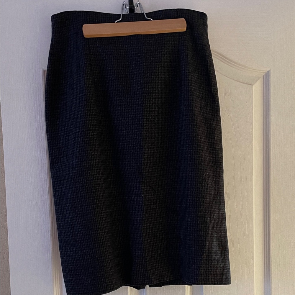 Chic Black Pencil Skirt for Women